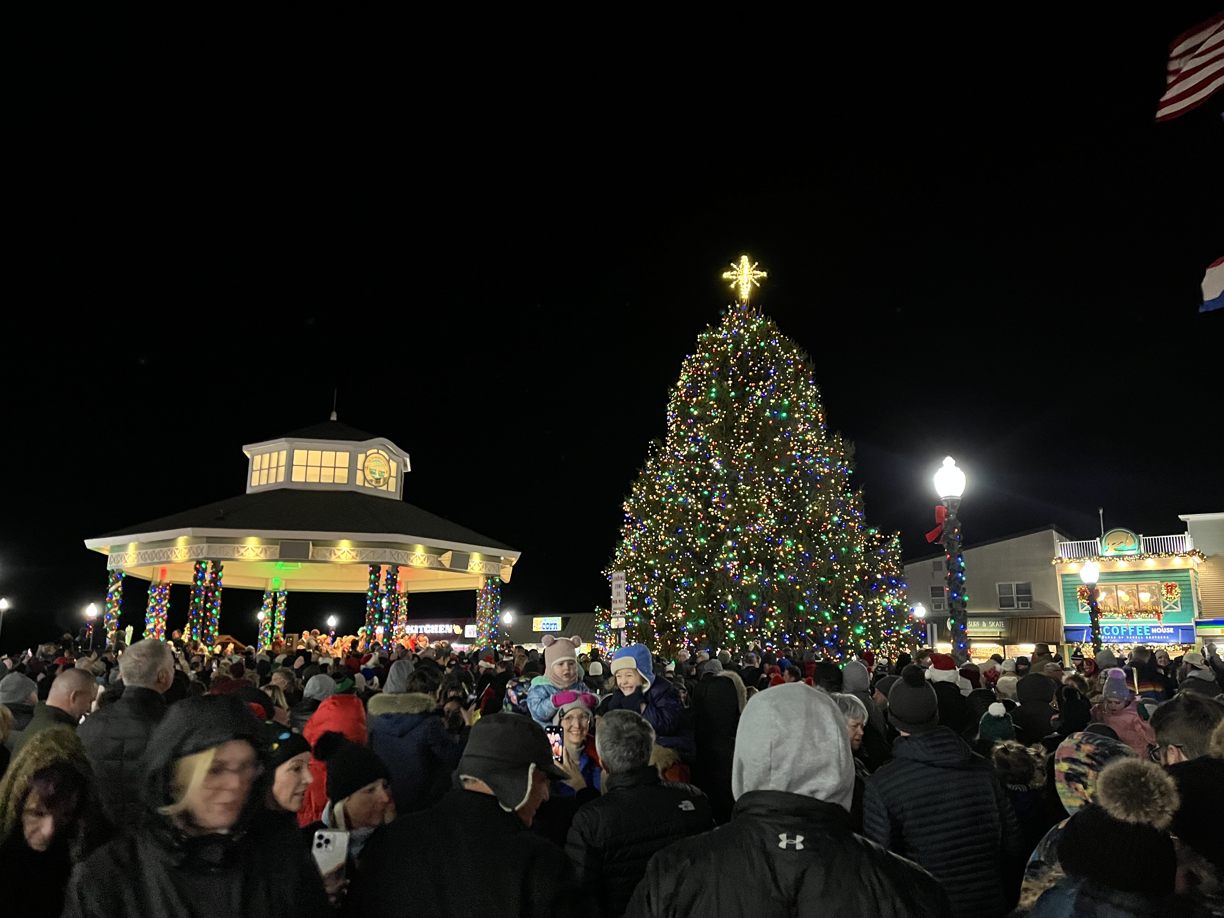 2024 tree lighting event